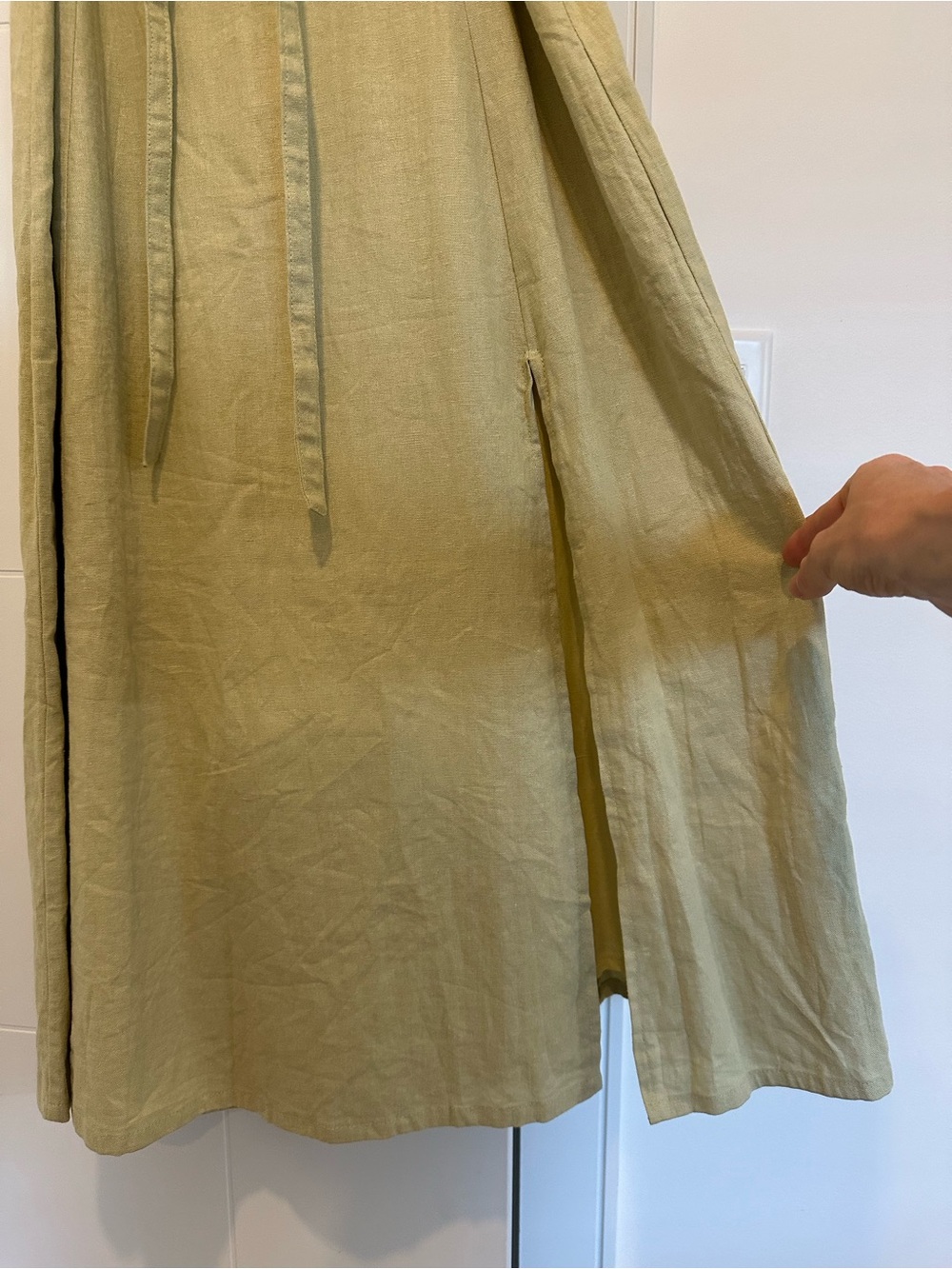 Sleeveless Linen Maxi Dress with Waist Tie - Picture 2 of 8